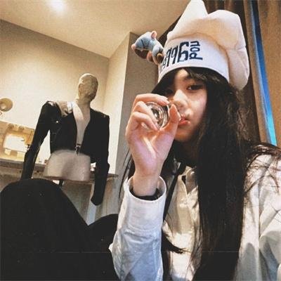 禁止生育的女性